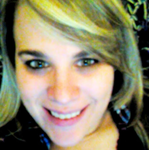 Abigail Young Photo 37