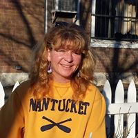 Jennifer Huston Photo 3