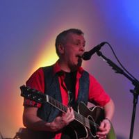 Robert Dietz Photo 26