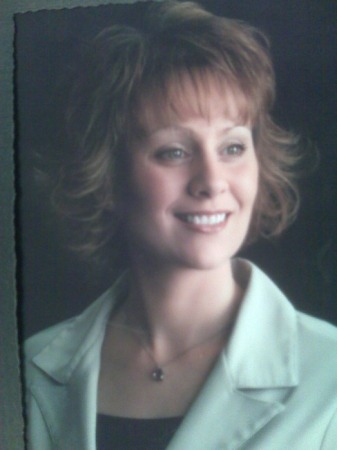 Lisa Brodeur Photo 20