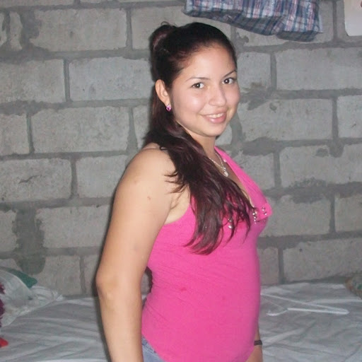 Elizabeth Carpio Photo 18