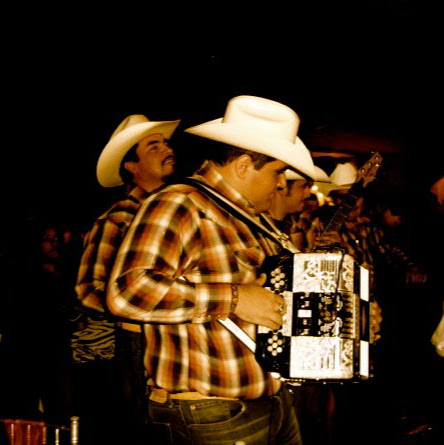 Andy Gonzalez Photo 28