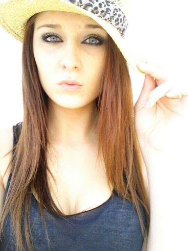 Alyssa Mills Photo 41