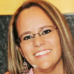 Amanda Rhodes Photo 31