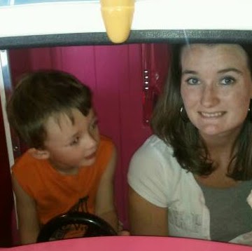 Jessica Deloach Photo 1