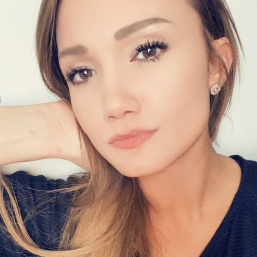Kayla Ellis Photo 10