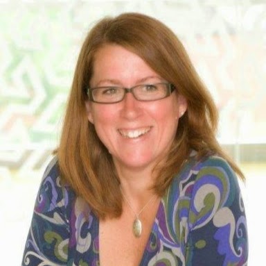 Claire Foster Photo 18