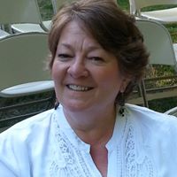 Elaine Brooks Photo 31