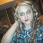 Laura Saunders Photo 28