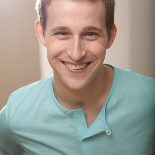 Travis Smith Photo 52