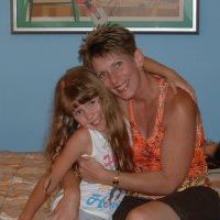 Pamela Helton Photo 20