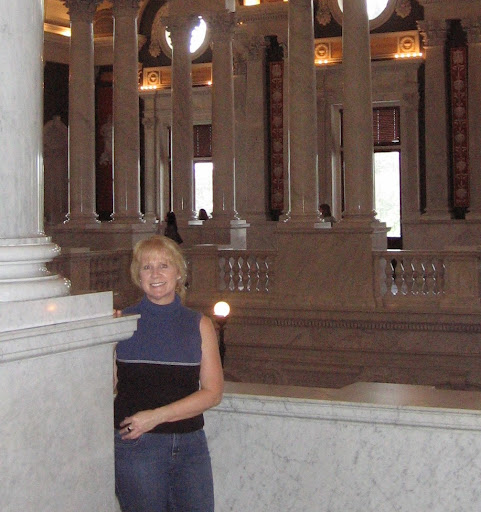 Linda Phillips Photo 17
