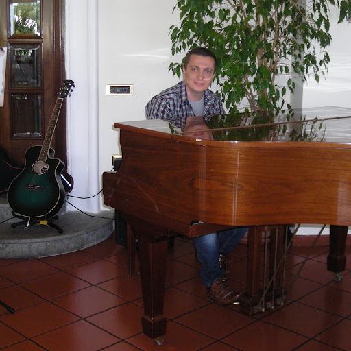 Guglielmo Esposito Photo 2