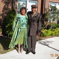 Alice Edwards Photo 19