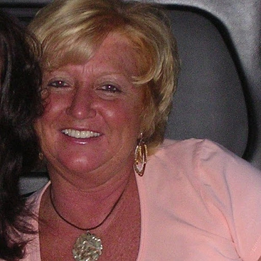 Debbie Griffin Photo 45