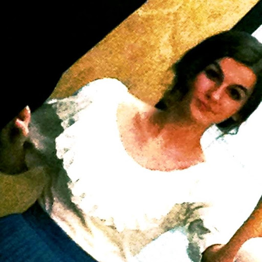 Andrea Salazar Photo 32