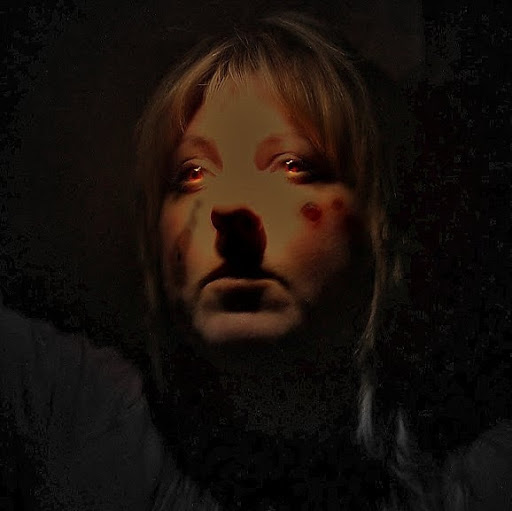 Laura Price Photo 4