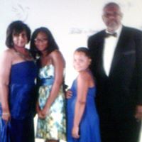 Gloria Lewis Photo 36