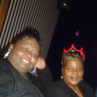 Angela Hurst Photo 10