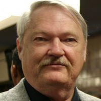 Wayne Reynolds Photo 12