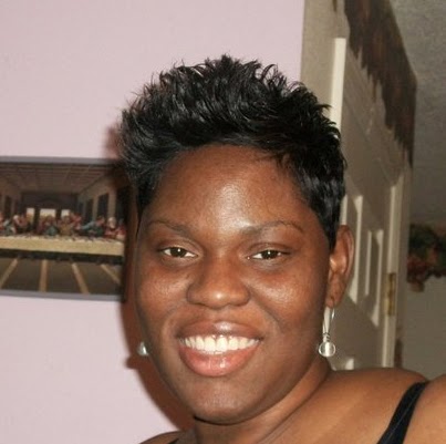 Claudia Lewis Photo 31