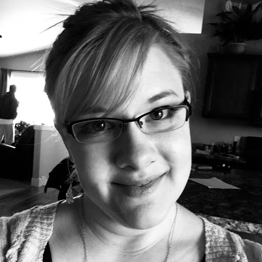 Amanda Snell Photo 28
