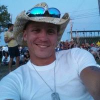 Eric Lynn Photo 43