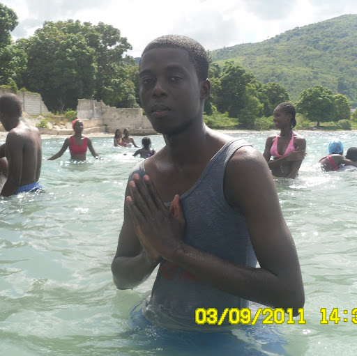Richard Augustin Photo 23