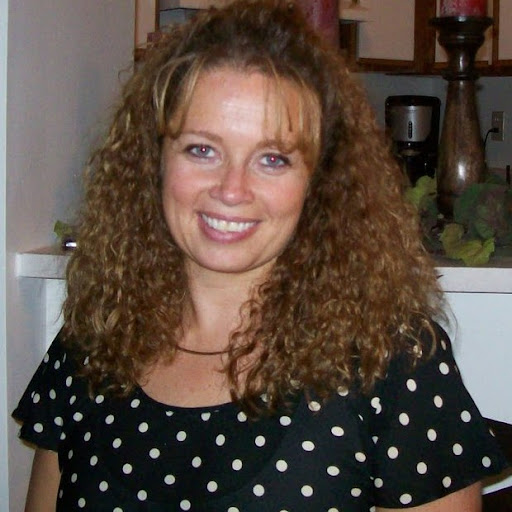 Kelly Mcdougall Photo 19