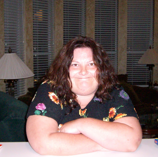 Michelle Roberts Photo 28