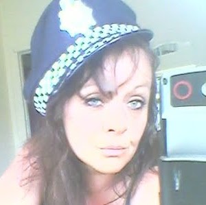 Alison Ellis Photo 13