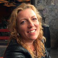 Elizabeth Strand Photo 28