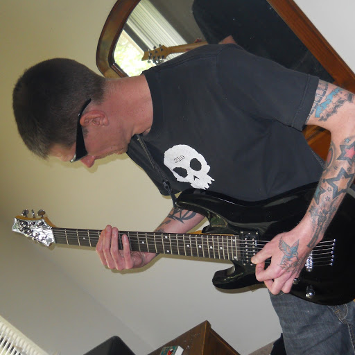 Jeffery Combs Photo 4