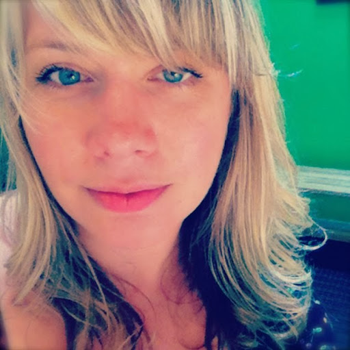 Erin Lyons Photo 22