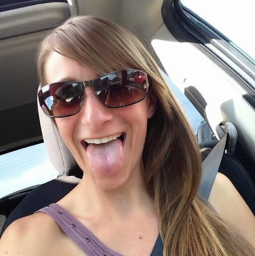 Renee Hall Photo 22