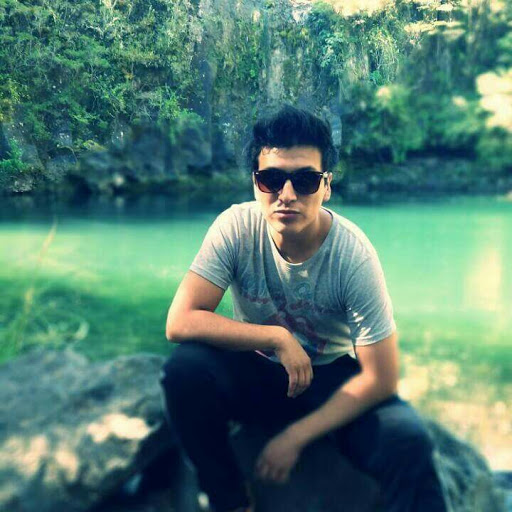 Felipe Villanueva Photo 10