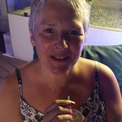 Sharon Sutherland Photo 27