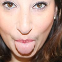 Hannah Stanton Photo 12