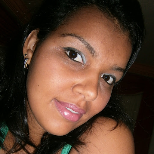 Barbara Gomes Photo 4