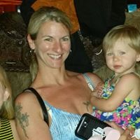Melissa Lenz Photo 14