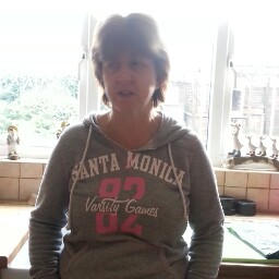 Denise Field Photo 27
