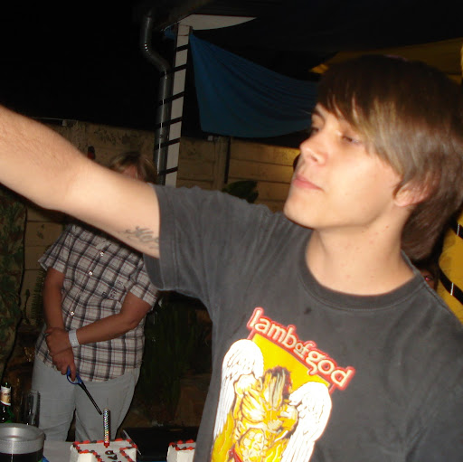 Conrad Bell Photo 16