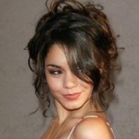Rebecca Cullen Photo 15