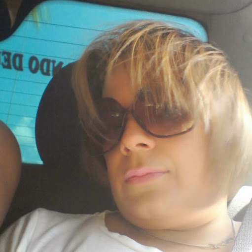 Adriana Paz Photo 28