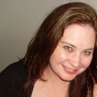 Julie Mcnamara Photo 16