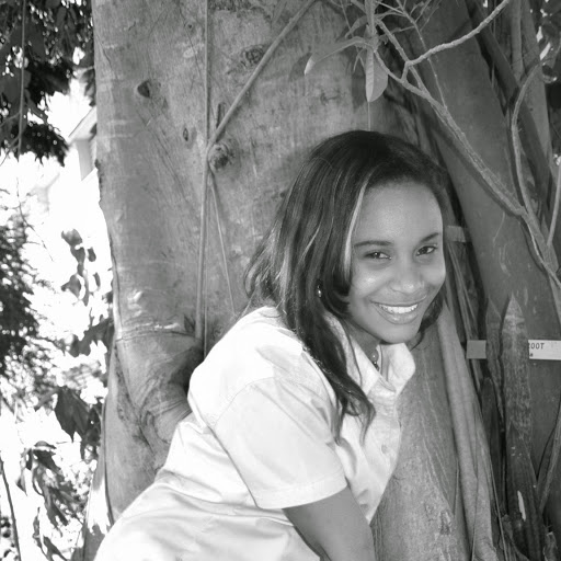 Toni Williams Photo 32