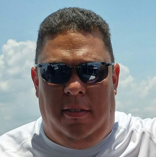 Fred Reyes Photo 28