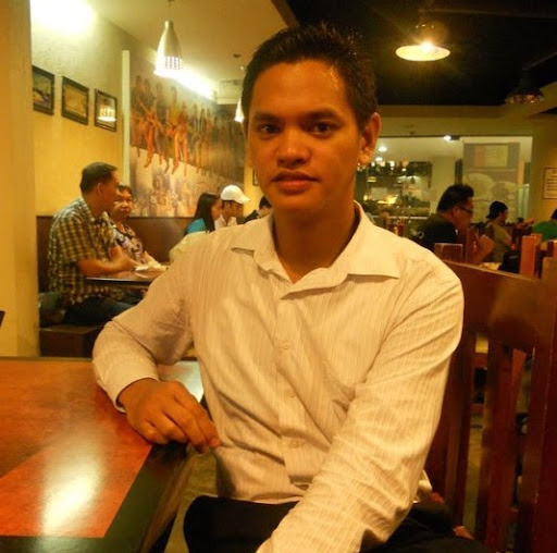 Raymond Torre Photo 21