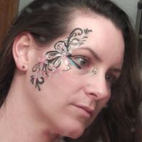 Catherine Weeks Photo 27