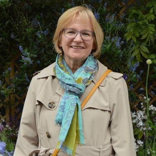 Sharon Dobbs Photo 17